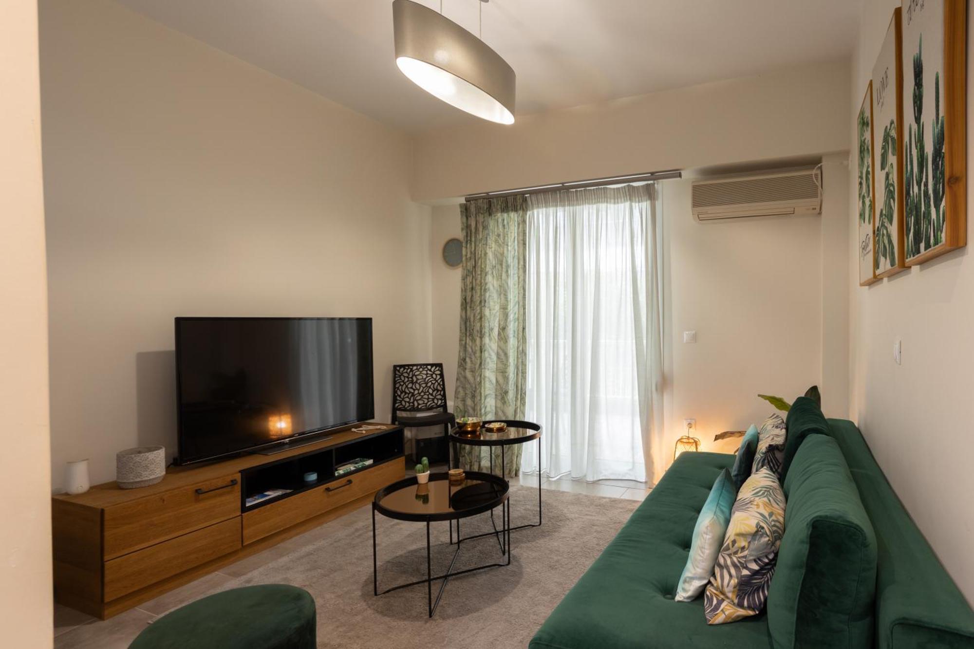 Tropicana Athena Bagian luar foto